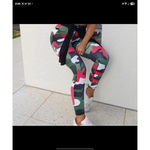 Swank Activewear Camo Leggings Women's Green Red White Black - Picture 1 of 1